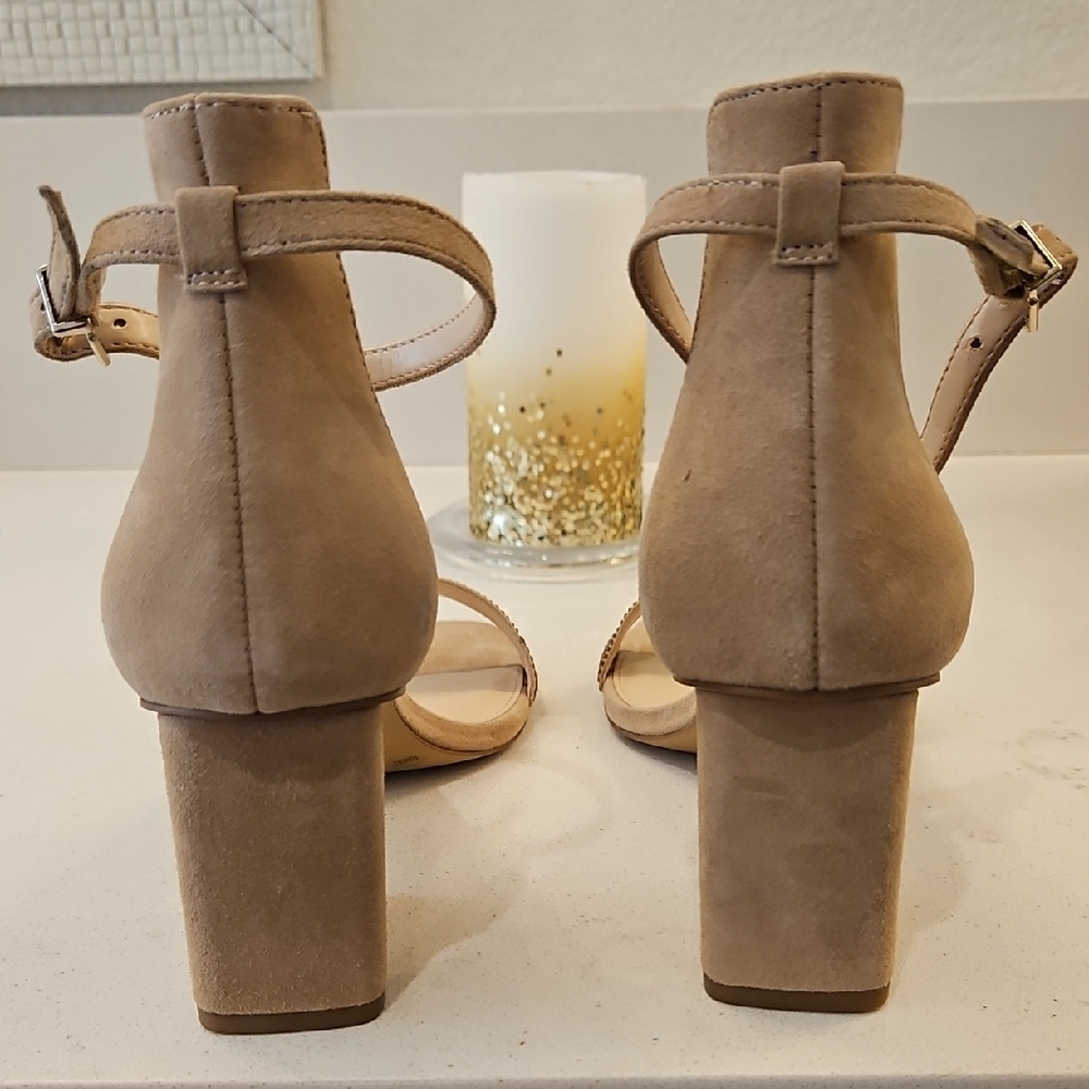 Vince Camuto Tan Suede Block Heel Sandals sz 10 - Picture 3 of 9